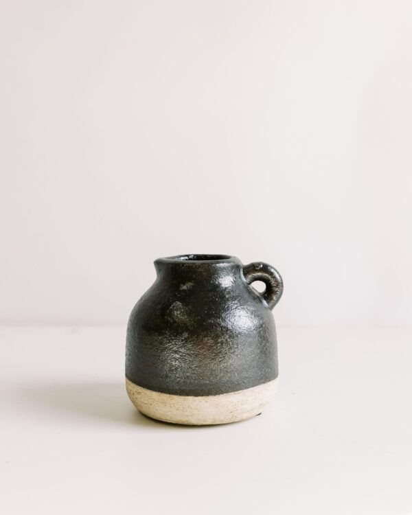Black ceramic pitchers - Image 4