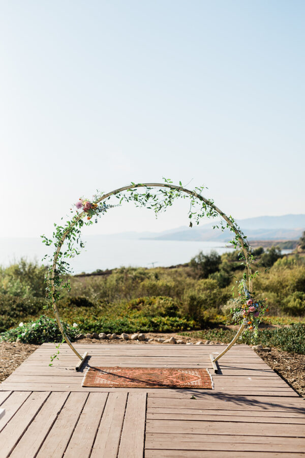 Gold Circle Arch - Image 4