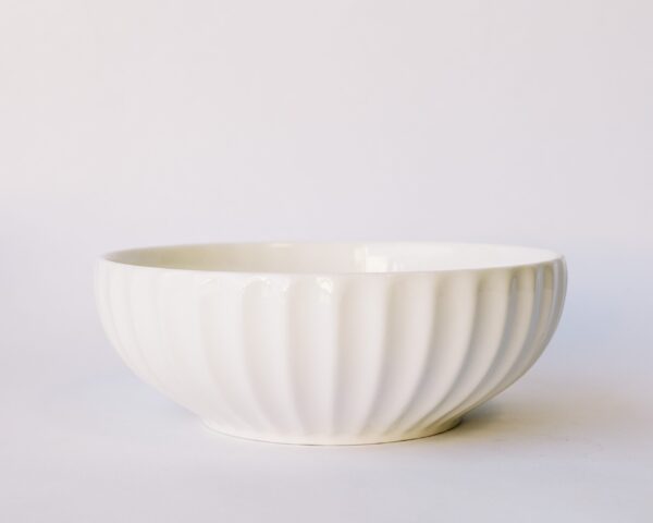 White bowl - Image 4